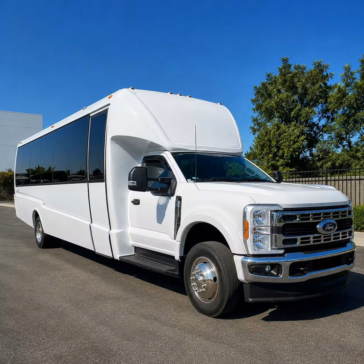 15 passenger minibus